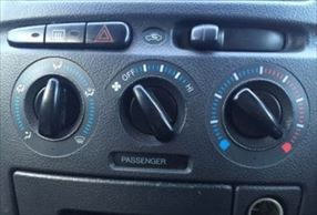 車のエアコンの使い過ぎと設定