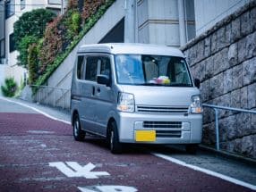 宅配軽バンのバッテリー上がり要因