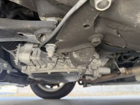 車両底部の異物確認