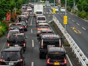 渋滞とバッテリー上がり